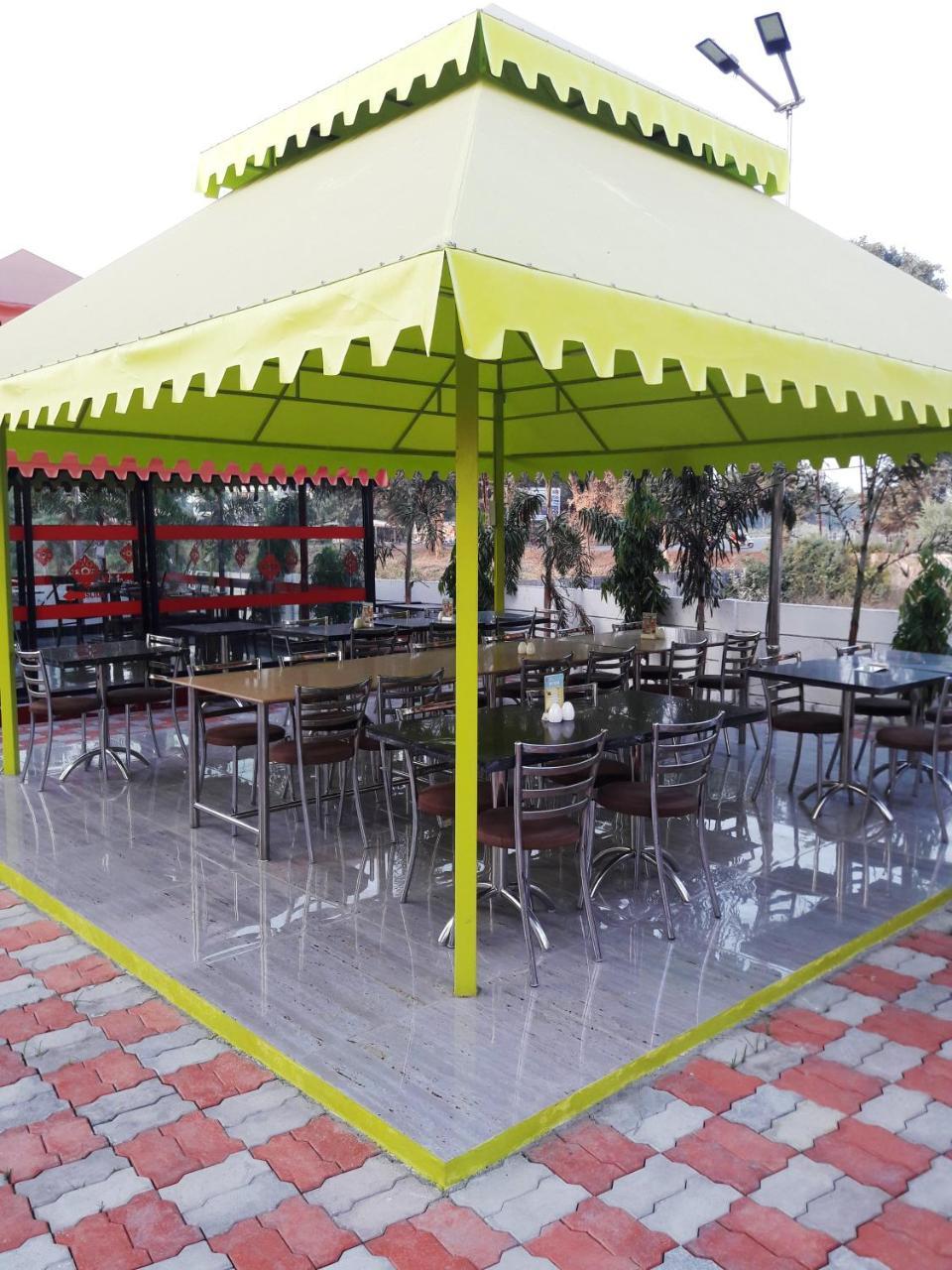 Dev Motel And Banquet Nadiād Exterior foto
