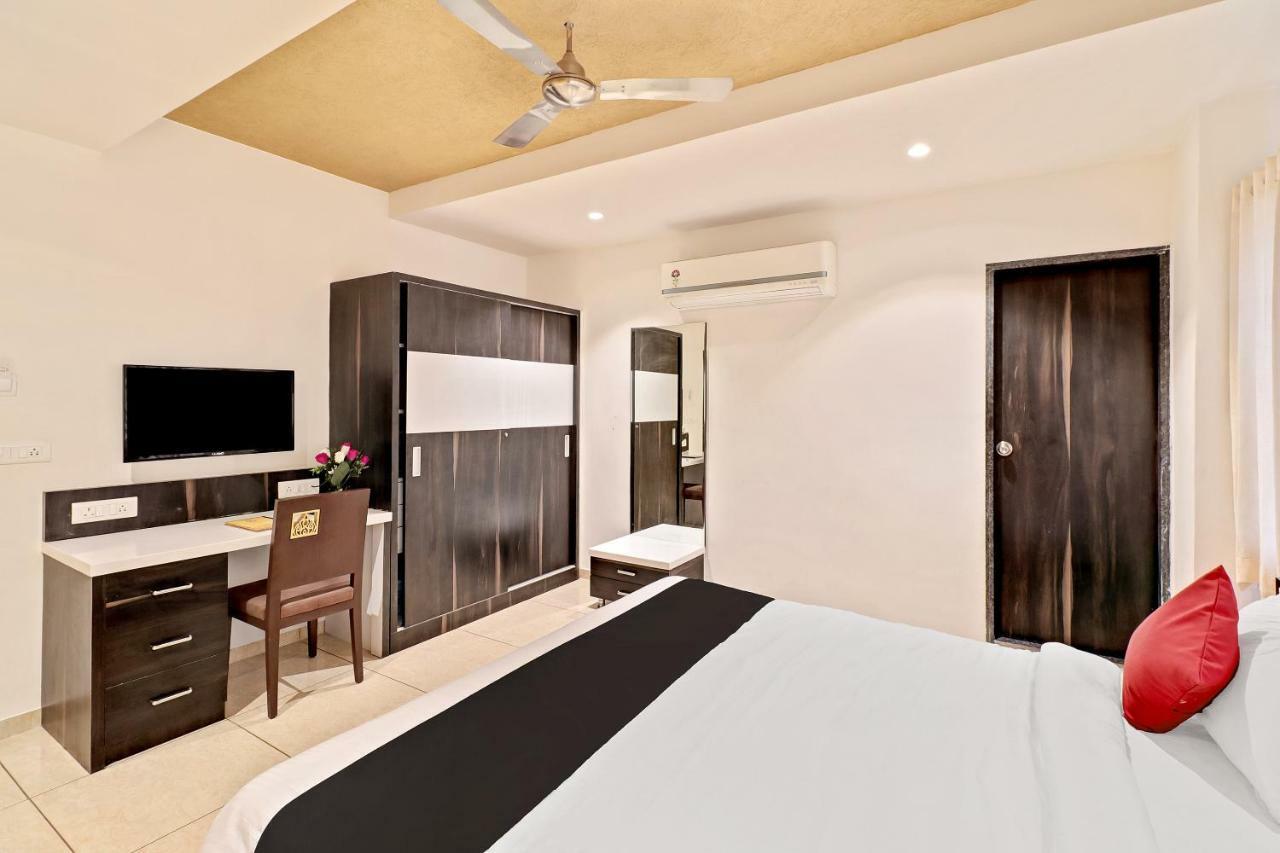 Dev Motel And Banquet Nadiād Exterior foto